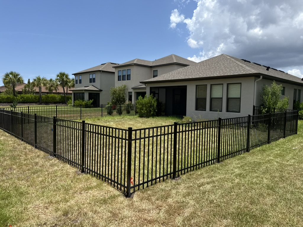 HOA fence rules in Lakewood Ranch: what gets approved